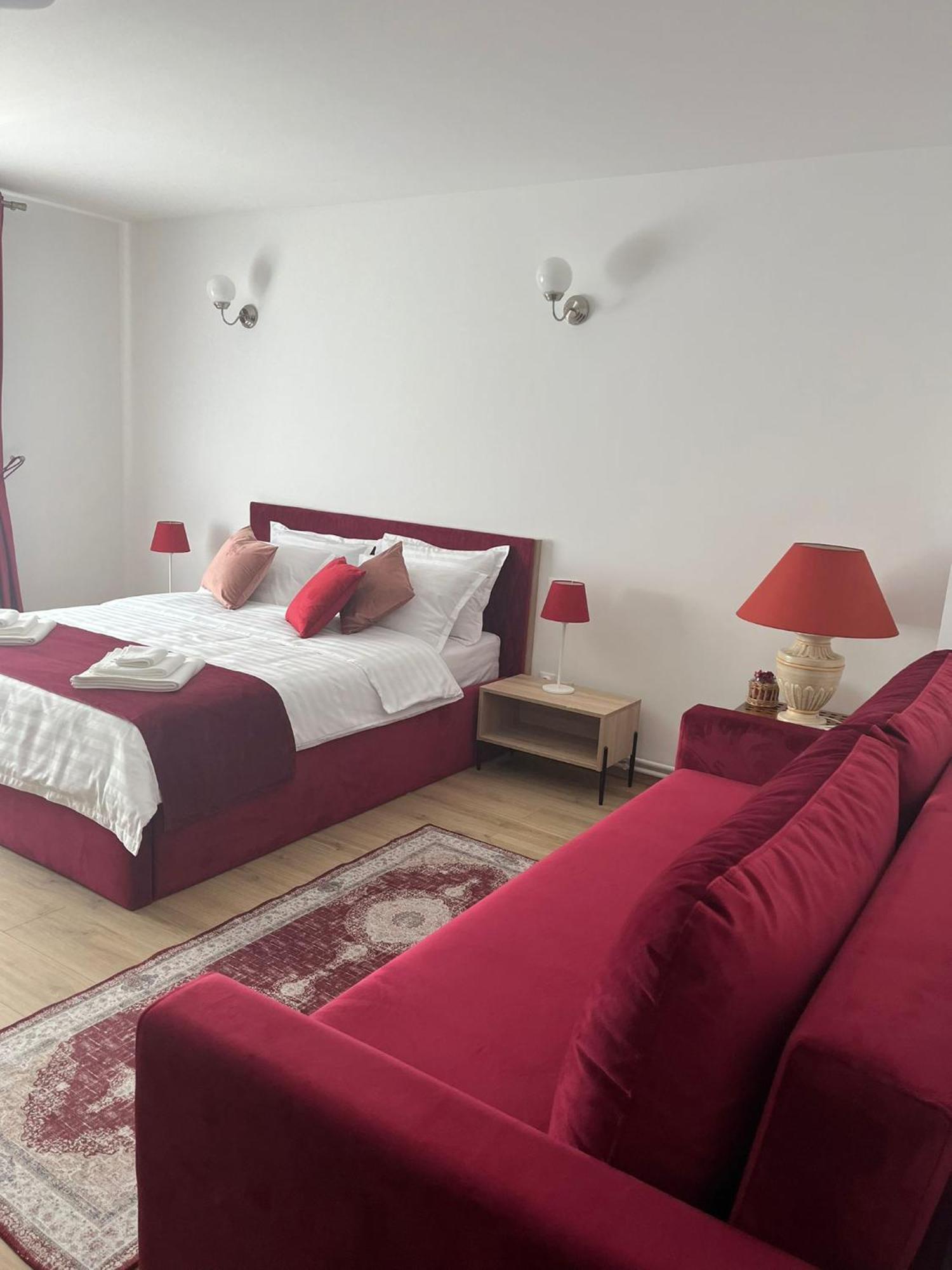 Kilometru108 Hotel Leordina ภายนอก รูปภาพ